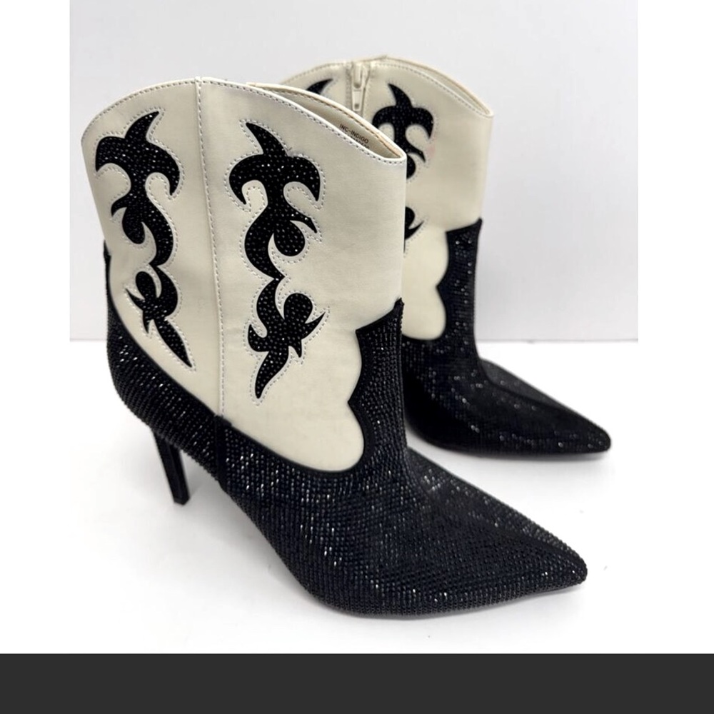 NWT: I.N.C Idigof Booties